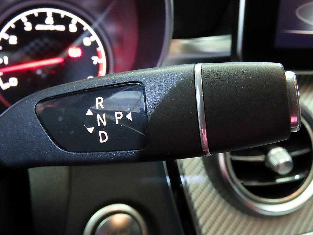 Mercedes Benz C Class - Vista 12