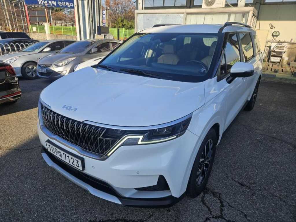 KIA Carnival 2023 - Importación desde Corea - HF Imports Iquique - Foto 1