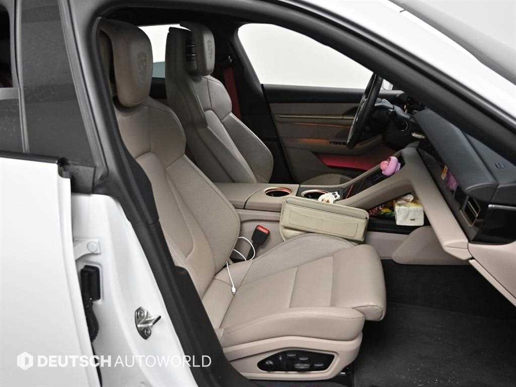 Porsche Taycan - Vista 10