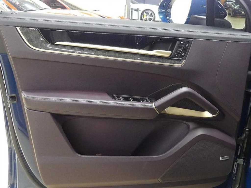 Porsche Cayenne 2024 Azul - Importación desde Corea - HF Imports Iquique - Foto 17