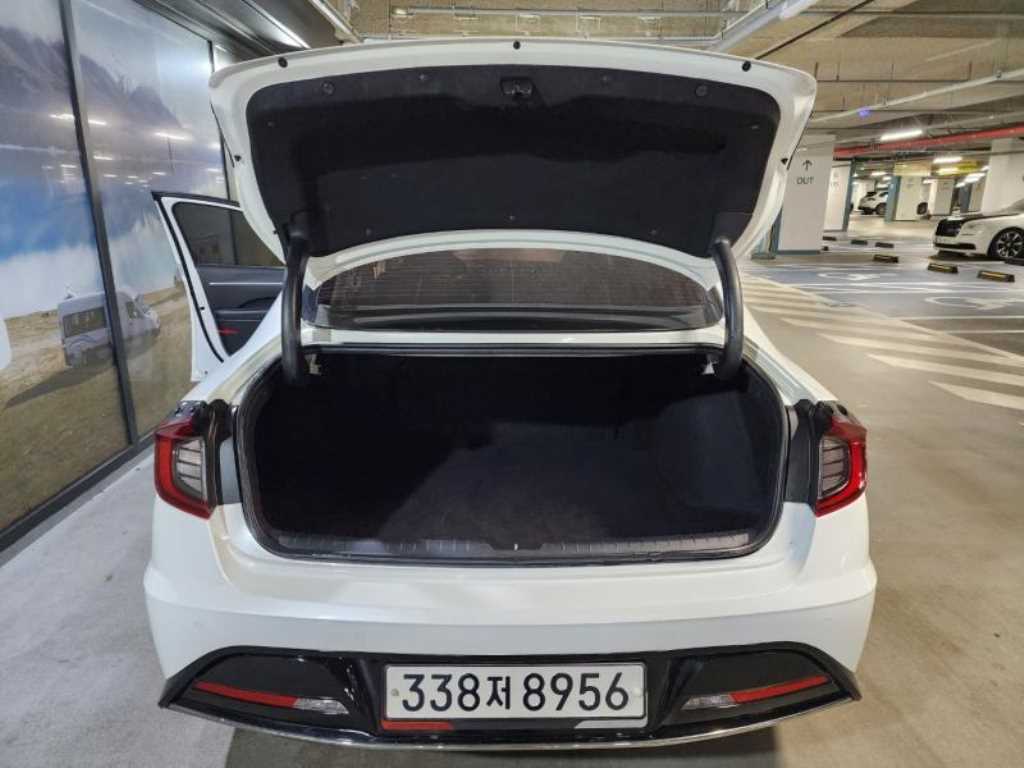 HYUNDAI Sonata - Vista 6