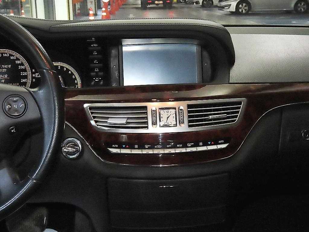 Mercedes Benz S Class - Vista 11