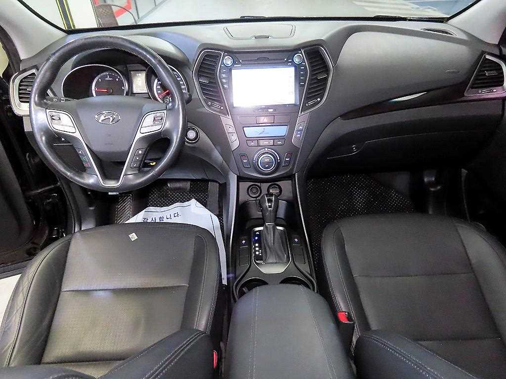 HYUNDAI Santa Fe - Vista 10