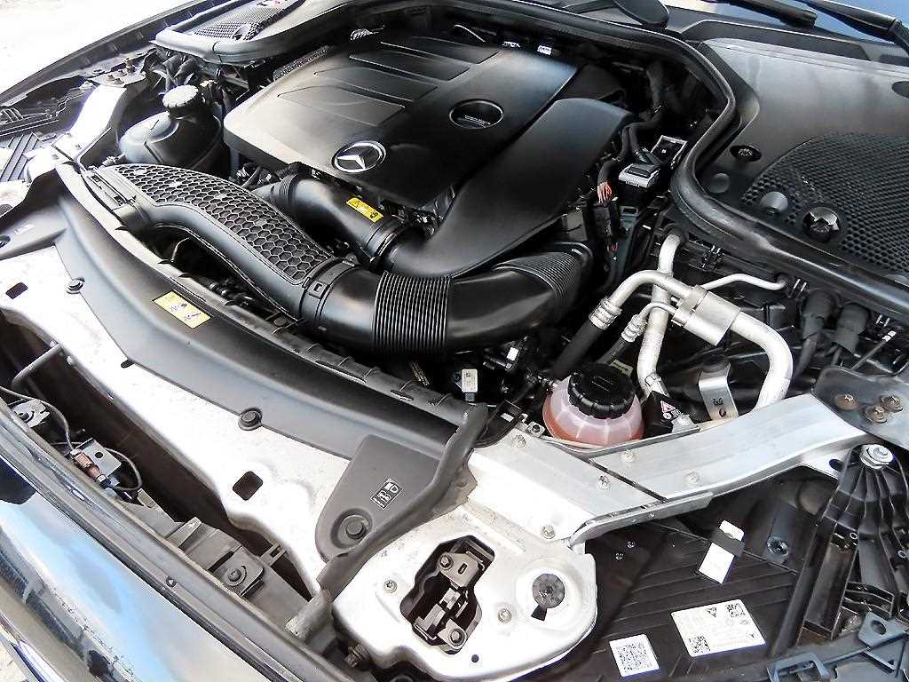 Mercedes Benz E class 2021 Negro - Importación desde Corea - HF Imports Iquique - Foto 19