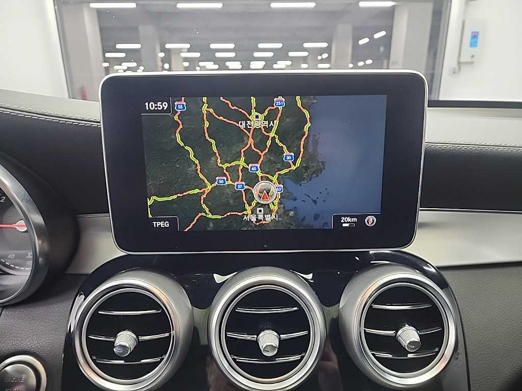 Mercedes Benz GLC Class 2017 Negro - Importación desde Corea - HF Imports Iquique - Foto 16