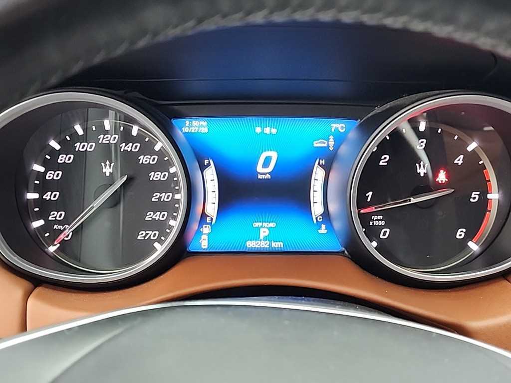 Maserati Levante - Vista 6