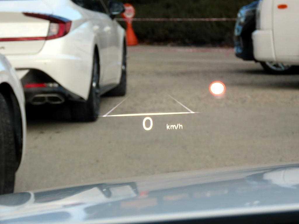 Genesis G80 - Vista 10