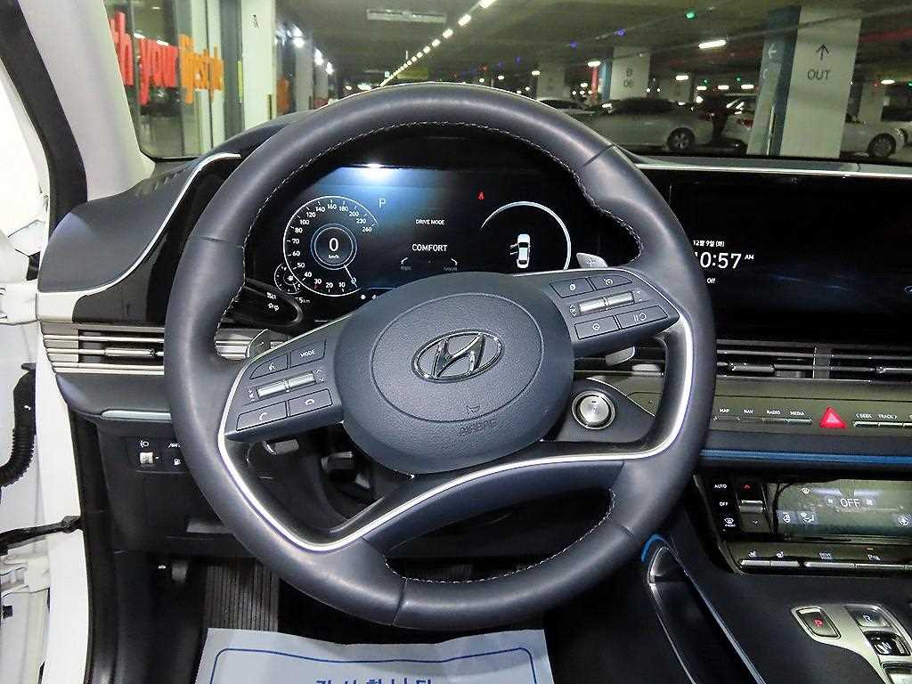 HYUNDAI Grandeur - Vista 8