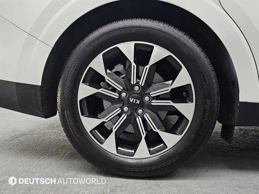 KIA Carnival - Vista 5