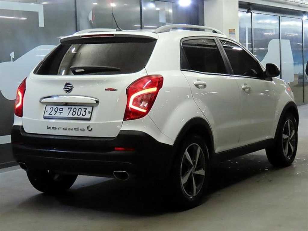 Ssangyong Korando - Vista 4