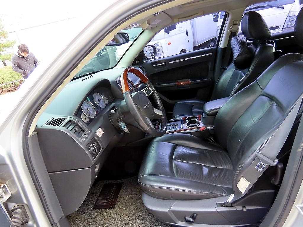 Chrysler 300C - Vista 5