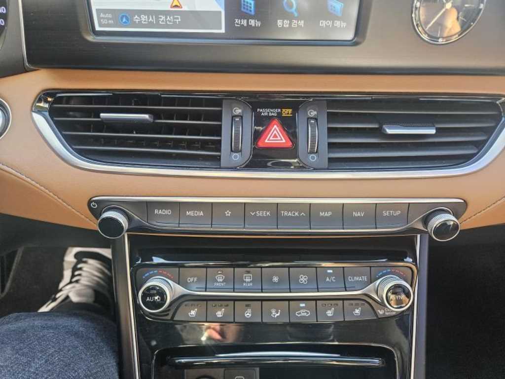 HYUNDAI Grandeur - Vista 11