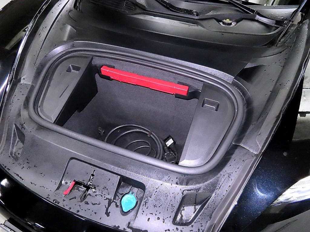 Porsche Taycan 2021 Negro - Importación desde Corea - HF Imports Iquique - Foto 19