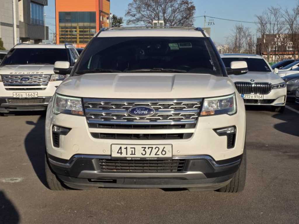 Ford Explorer - Vista 3
