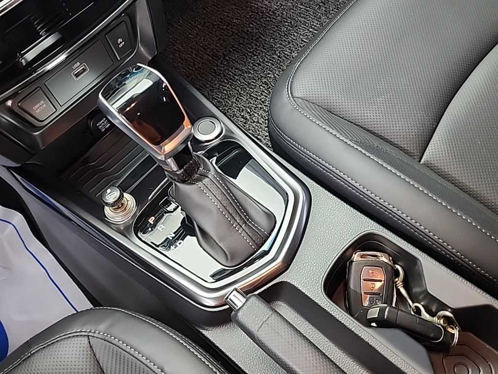 Ssangyong Tivoli - Vista 8