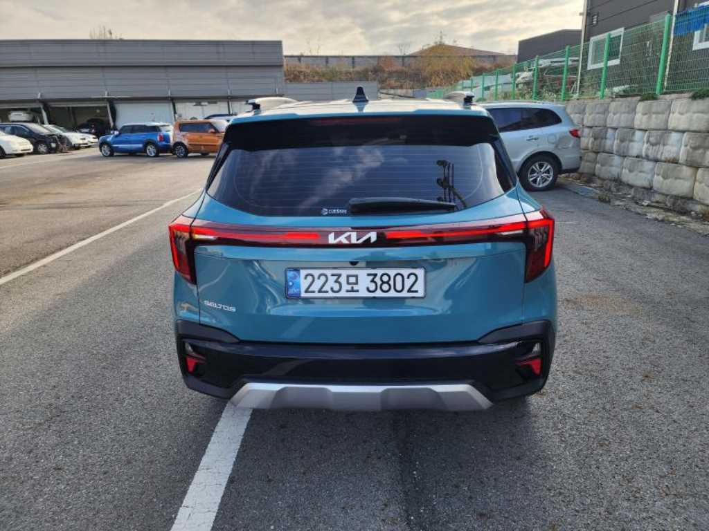 KIA Seltos - Vista 5
