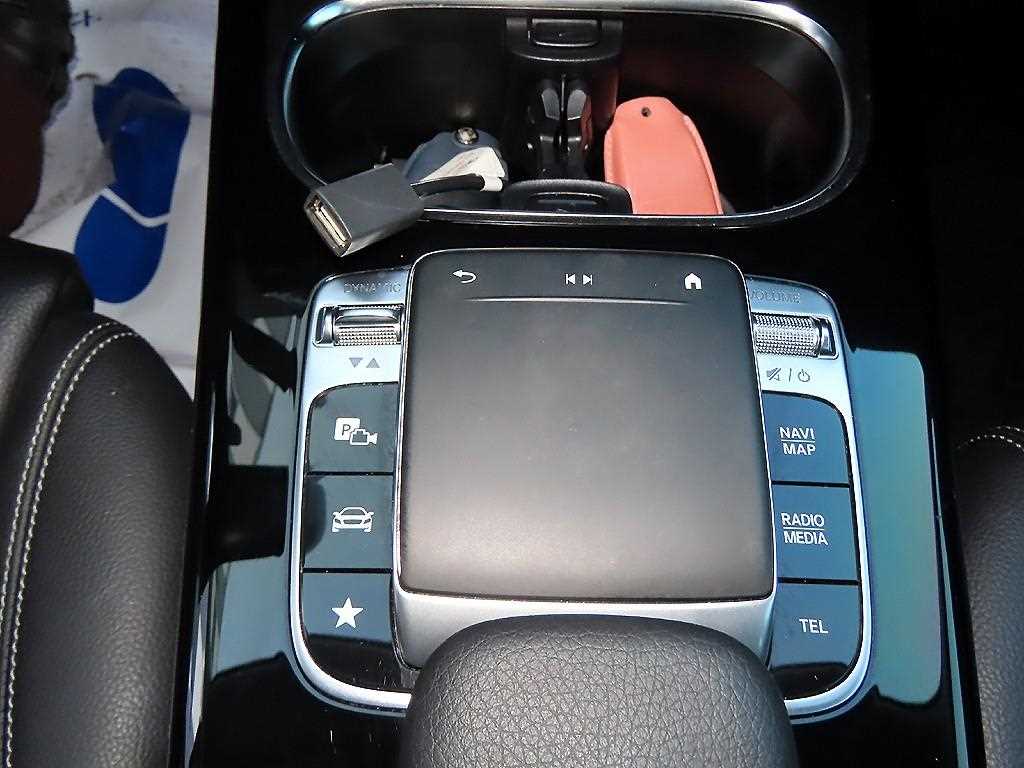 Mercedes Benz A Class - Vista 12