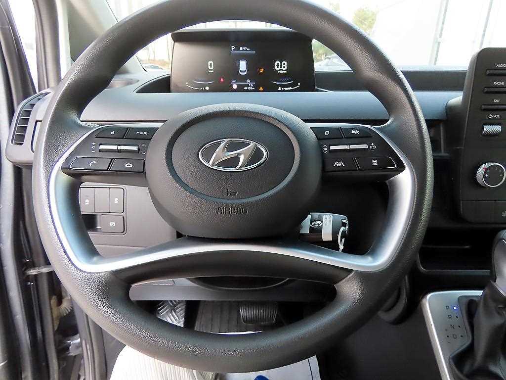 HYUNDAI Staria - Vista 9