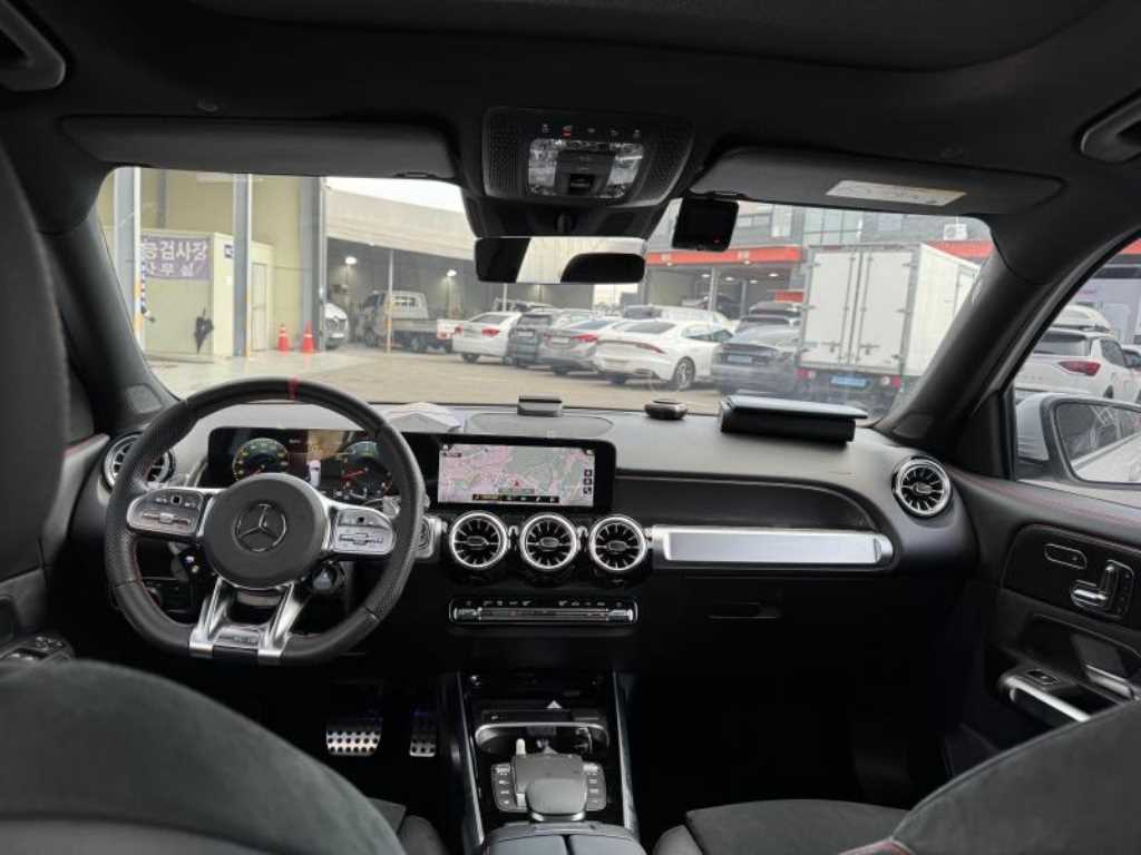 Mercedes Benz GLB Class - Vista 4