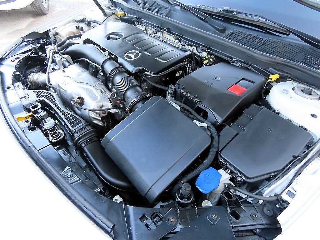 Mercedes Benz A Class 2019 Blanco - Importación desde Corea - HF Imports Iquique - Foto 18