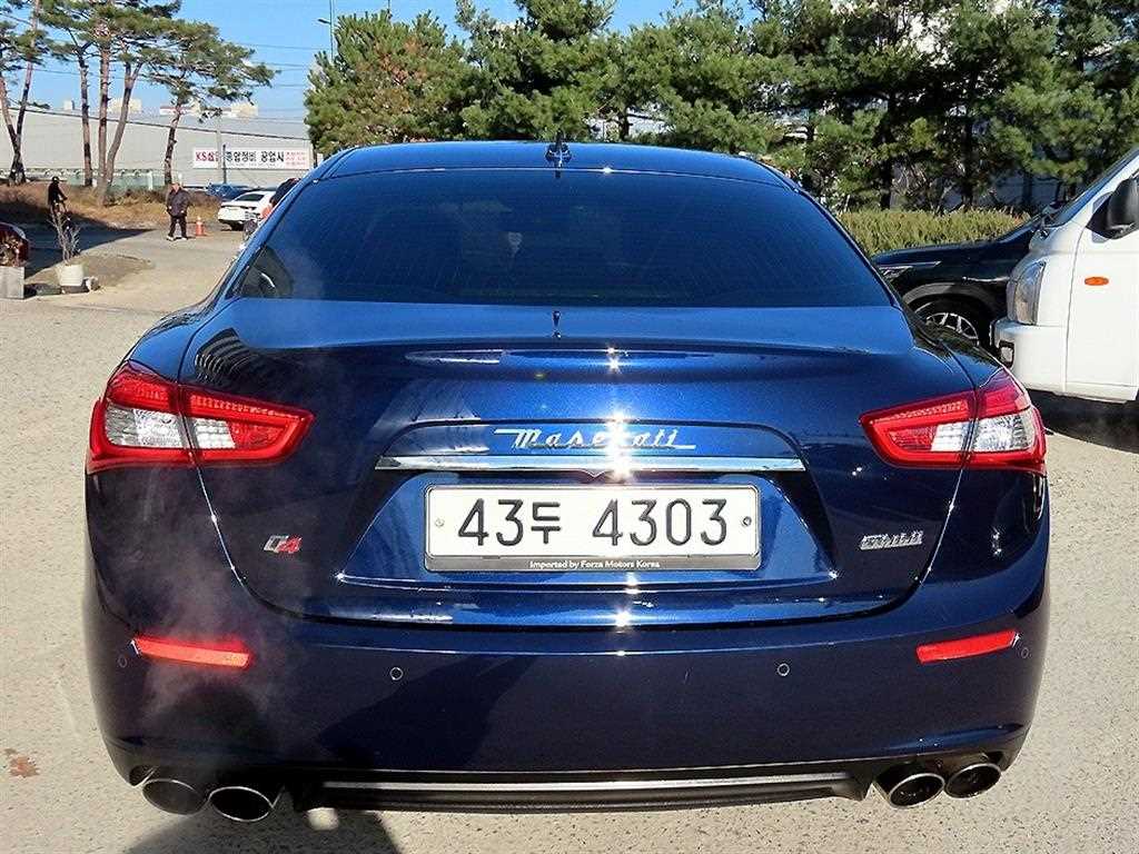 Maserati Ghibli - Vista 4