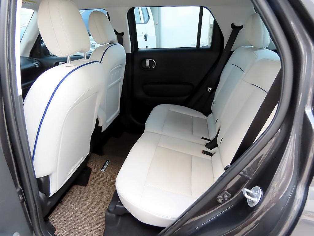 HYUNDAI Casper - Vista 6