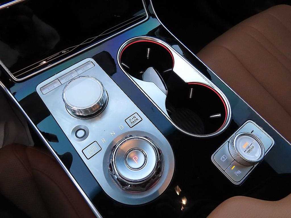 Genesis GV80 - Vista 11