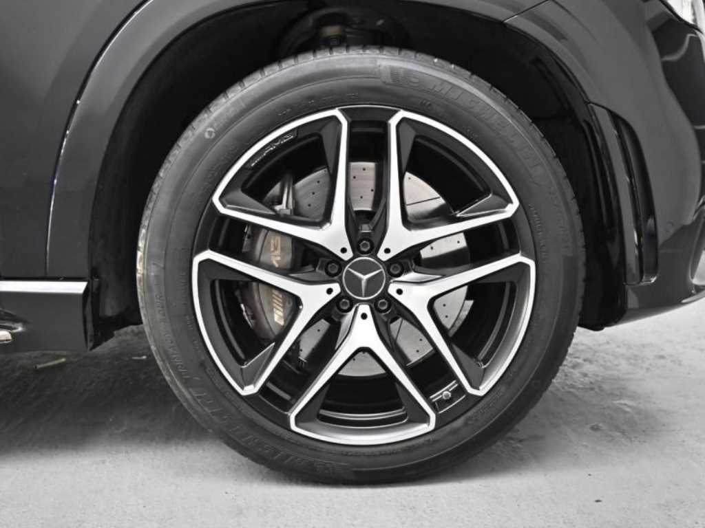 Mercedes Benz GLE Class - Vista 5