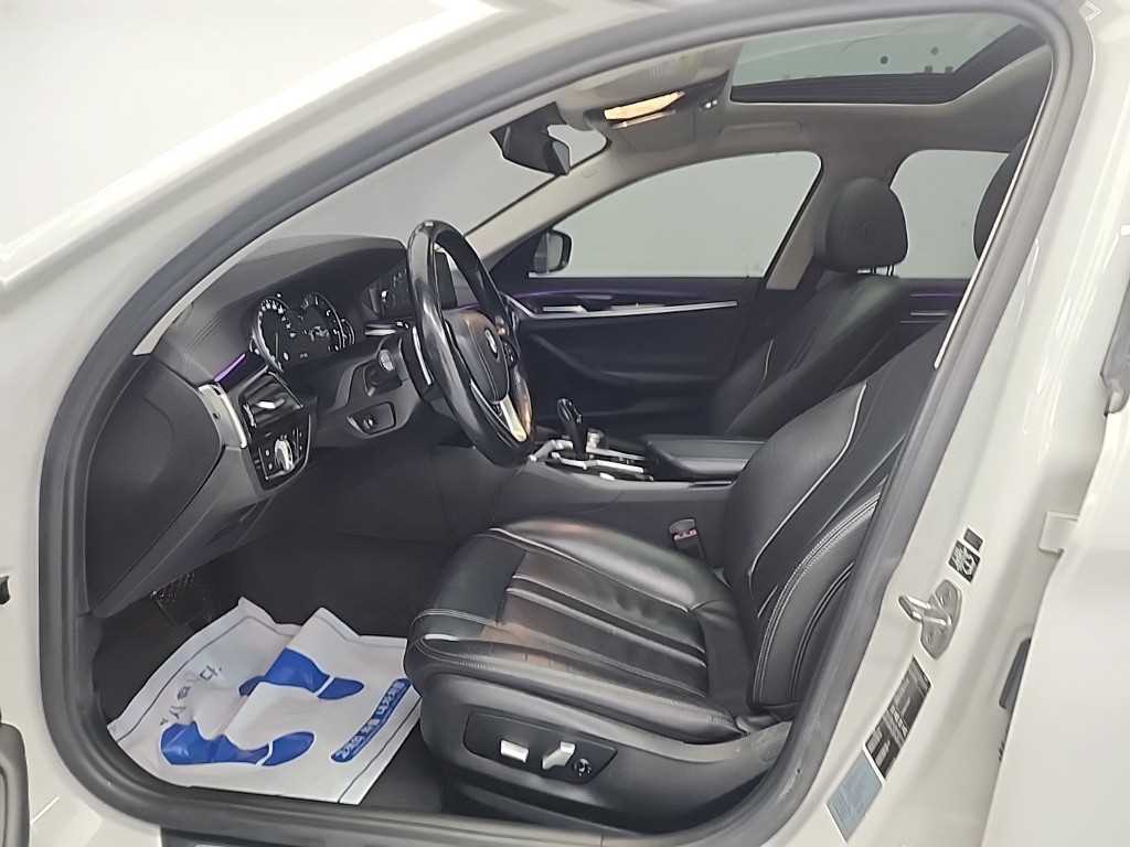 BMW 5 Series - Vista 11