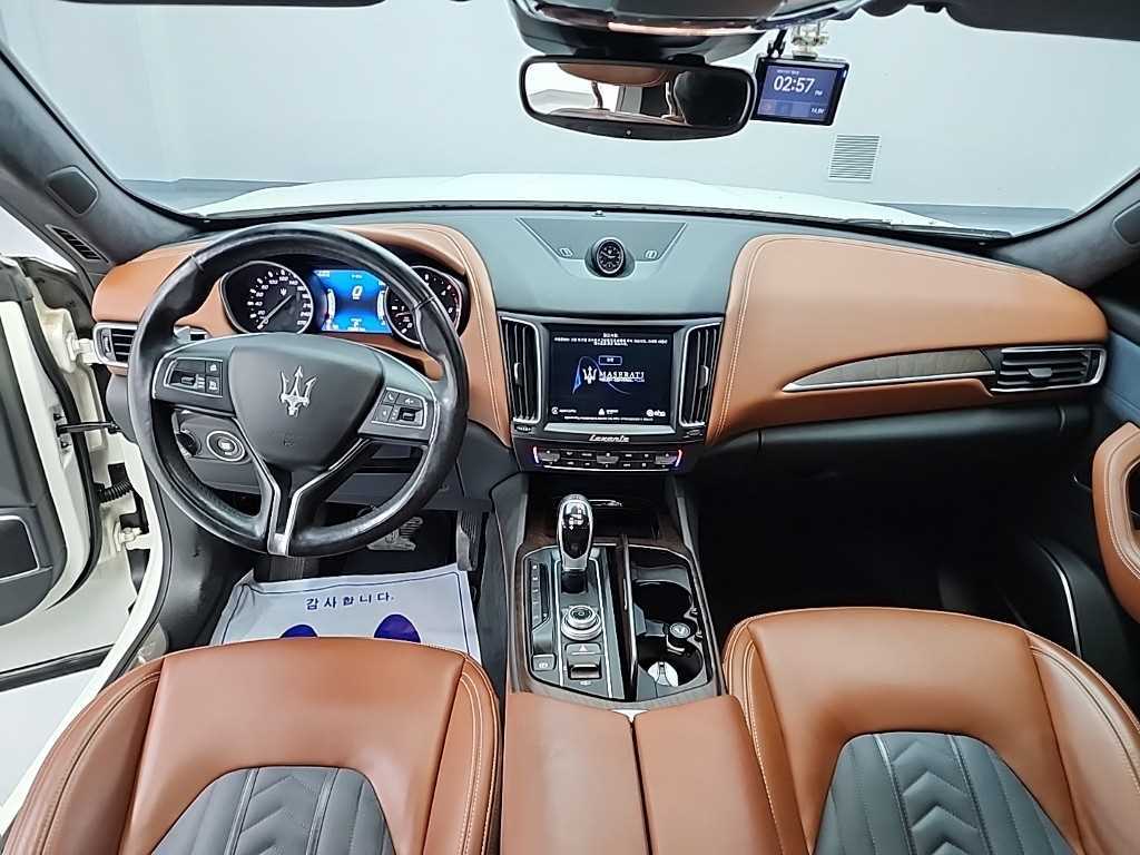 Maserati Levante - Vista 7