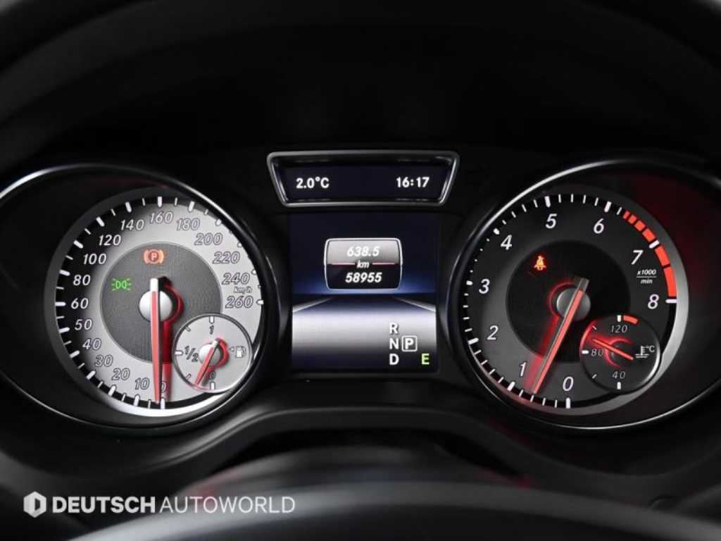 Mercedes Benz CLA Class - Vista 8