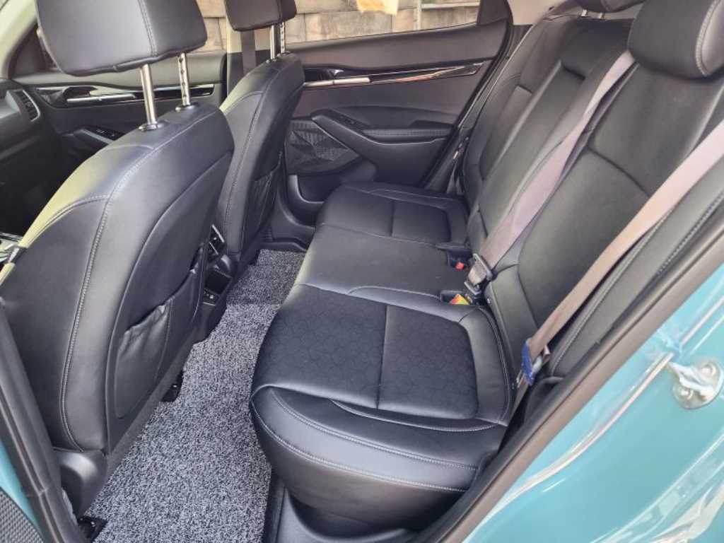 KIA Seltos - Vista 12