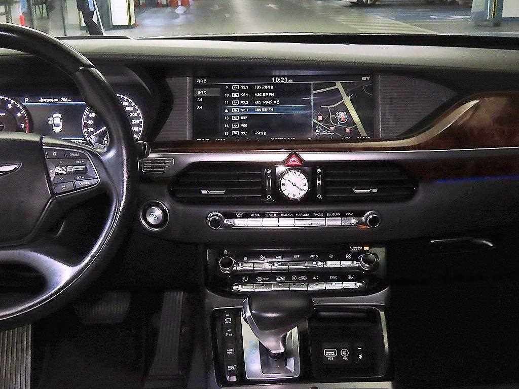 Genesis EQ900 - Vista 11