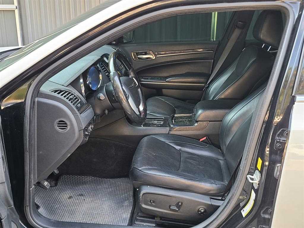 Chrysler 300C - Vista 4