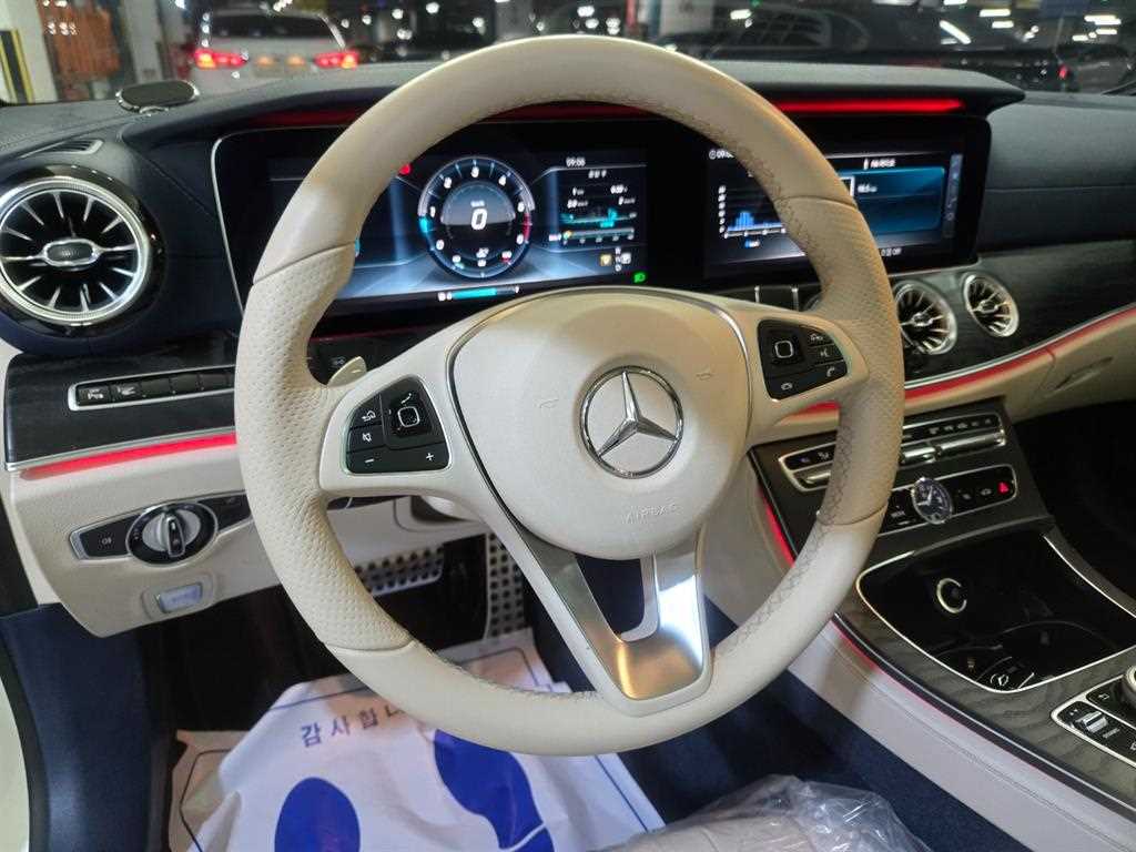 Mercedes Benz E class - Vista 9