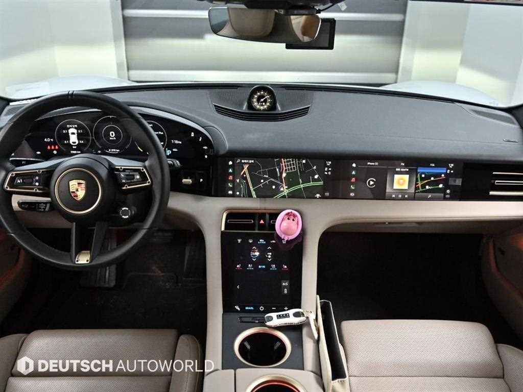 Porsche Taycan - Vista 7