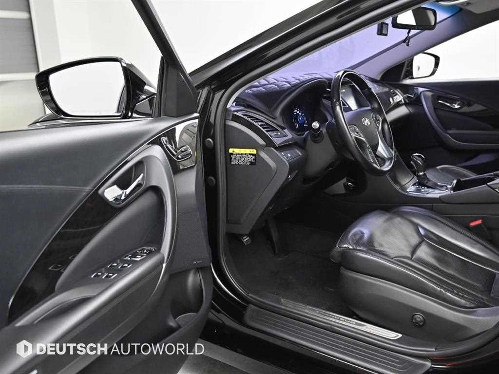 HYUNDAI Grandeur - Vista 11