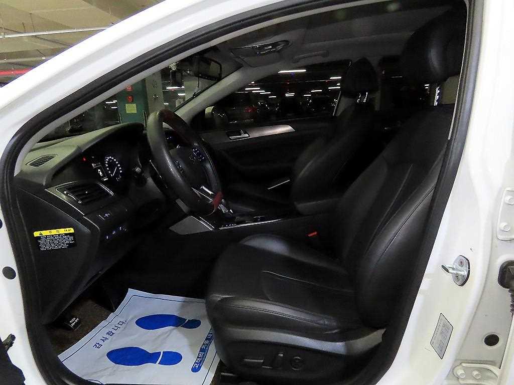 HYUNDAI Sonata - Vista 6