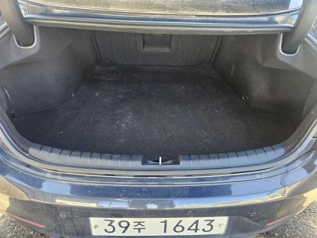 HYUNDAI Grandeur - Vista 6