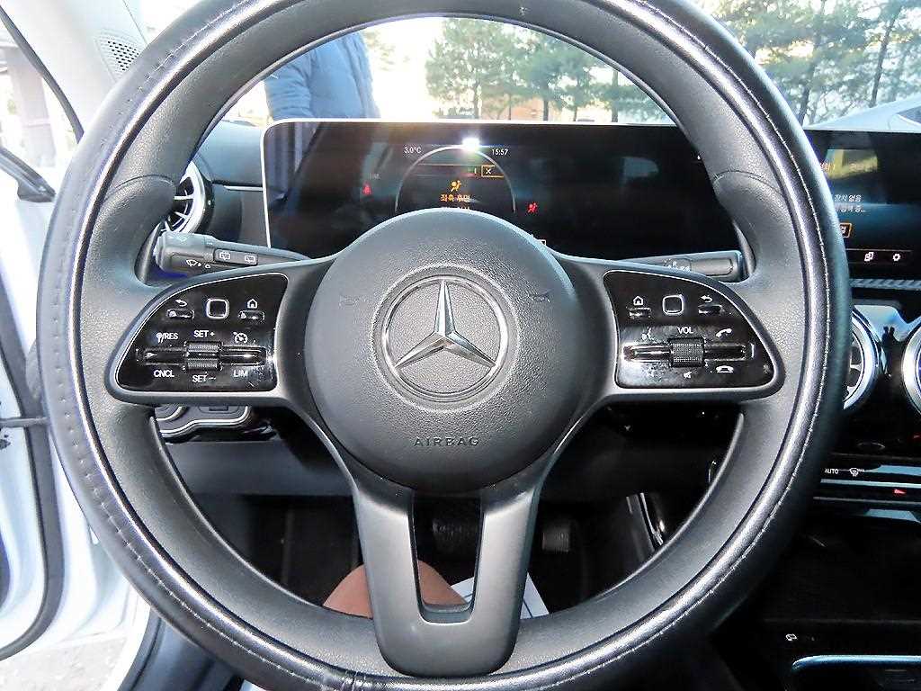 Mercedes Benz A Class - Vista 8