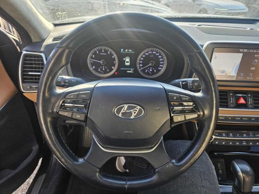 HYUNDAI Grandeur - Vista 9
