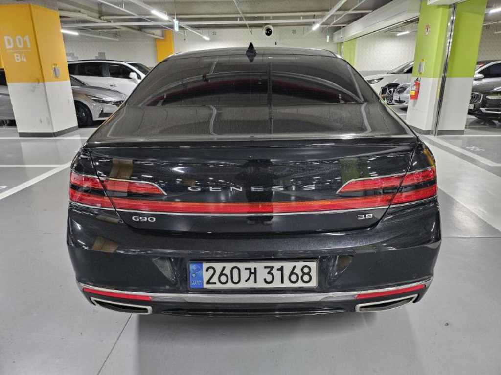 Genesis G90 - Vista 3