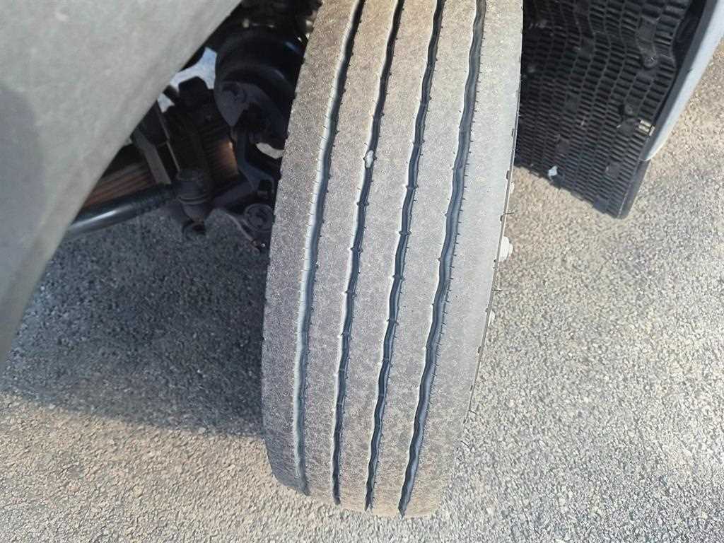 medium and large cargo truck 2024 Blanco - Importación desde Corea - HF Imports Iquique - Foto 19