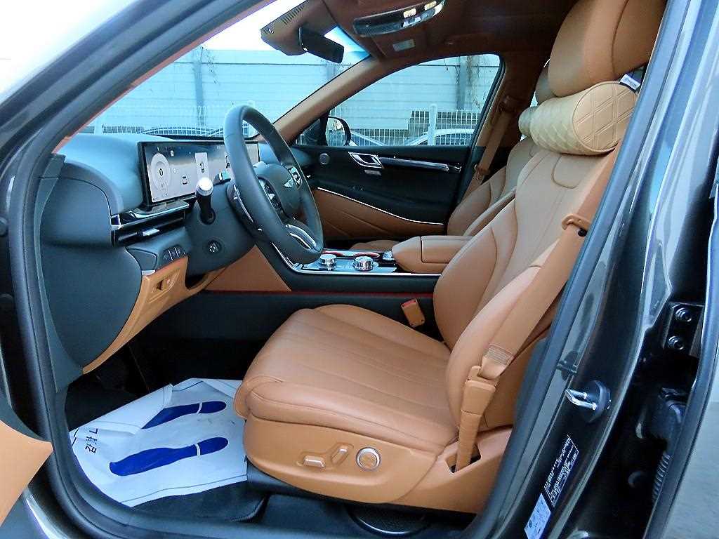 Genesis GV80 - Vista 5