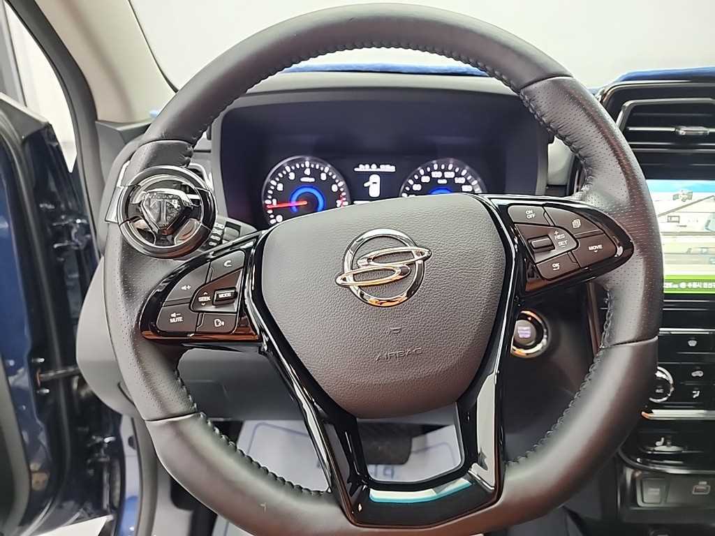 Ssangyong Tivoli - Vista 9