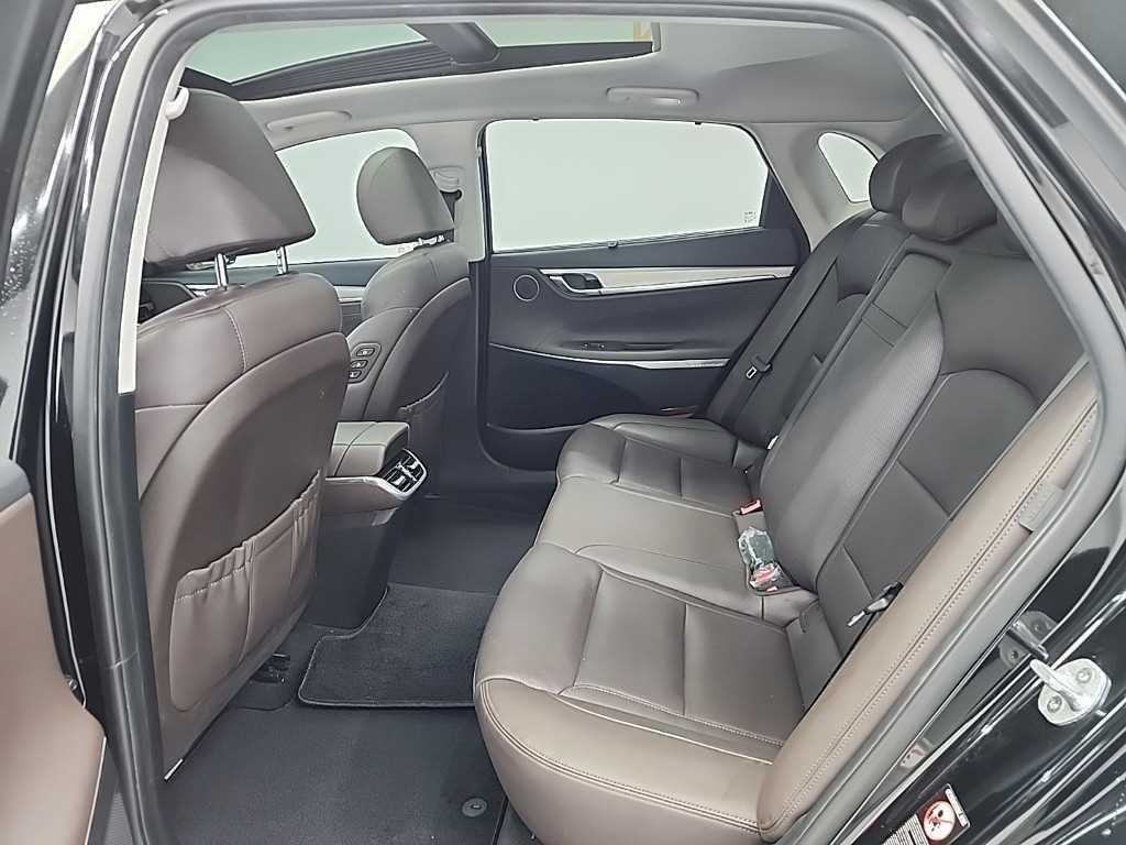 HYUNDAI Grandeur - Vista 12