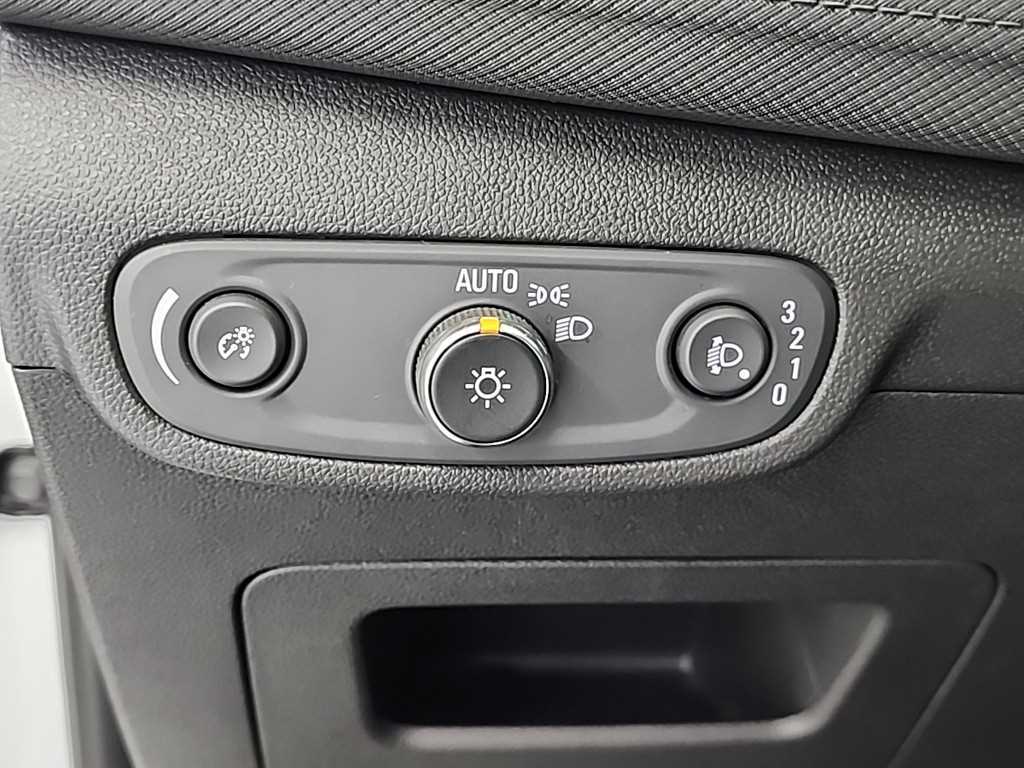 Chevrolet Trail Blazer 2025 Blanco - Importación desde Corea - HF Imports Iquique - Foto 17