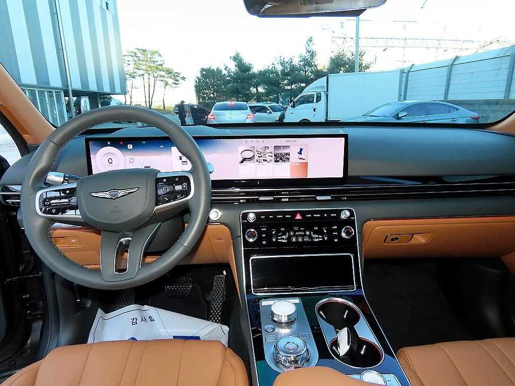 Genesis GV80 - Vista 7