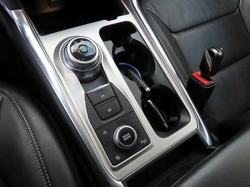 Ford Explorer - Vista 11