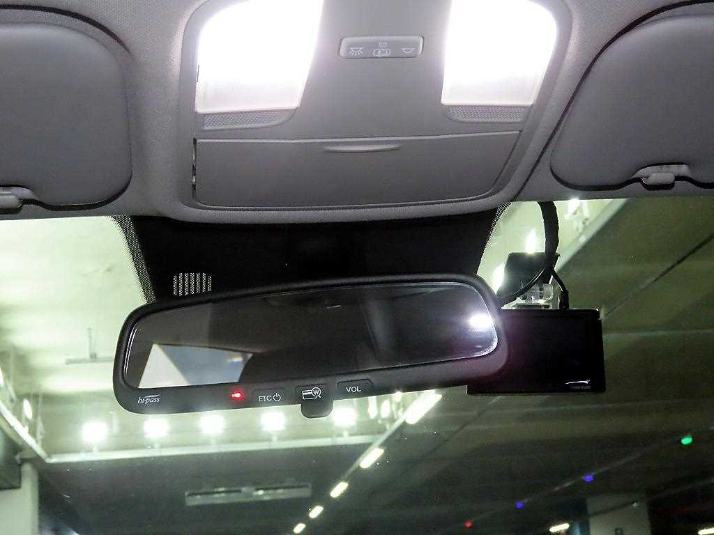 KIA Stonic 2018 Blanco - Importación desde Corea - HF Imports Iquique - Foto 17